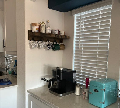 Stylish Coffee Mug Shelves for the Perfect Home Setup
